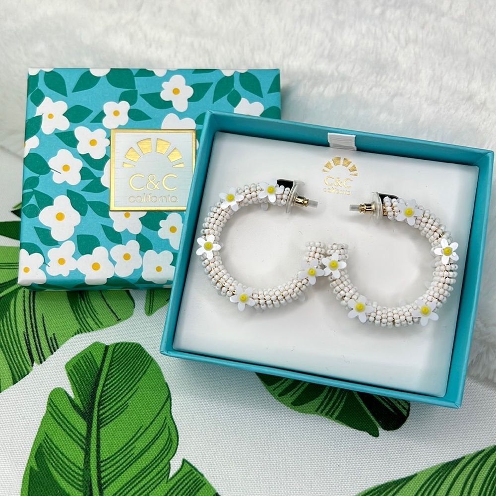 C&C California Daisy 3D Floral Beaded Hoop Earrings NEW IN BOX - Picture 8 of 9